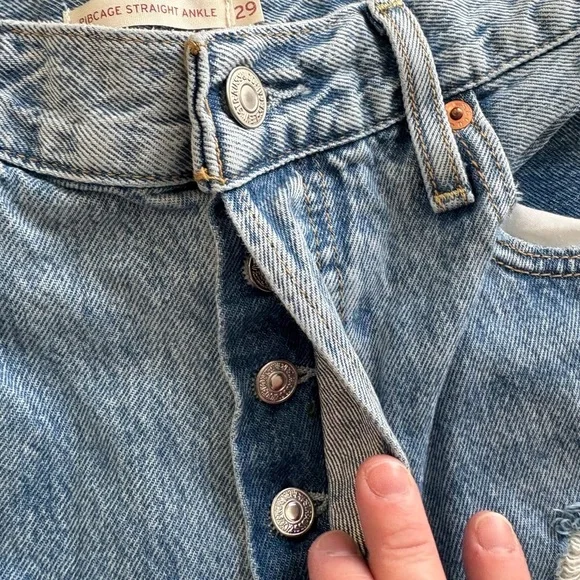 Levi’s Ribcage Straight Ankle Jeans Size 29 High Rise Distressed Raw Hem - Picture 4 of 12